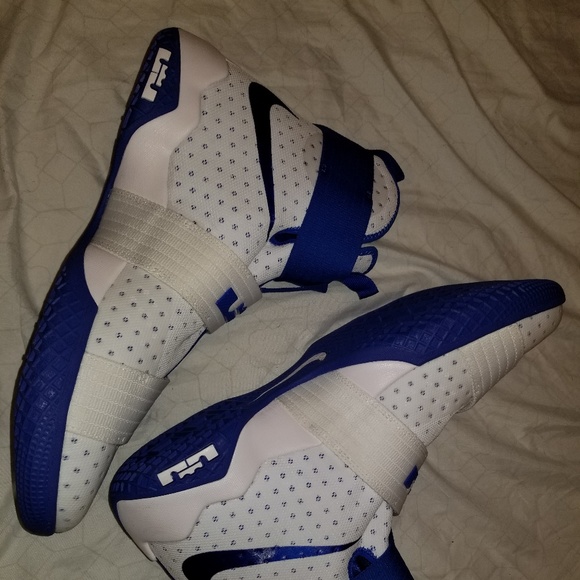 Lebron James Soldier 10's (Size 17) - Picture 4 of 4